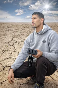 التنقيب عن المياه الجوفية في المغرب باستخدام أجهزة جيوفيزيائية متطورة Détection scientifique des eaux souterraines au Maroc avec appareil géophysique