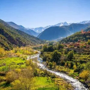 Paysage de Marrakech dans une zone de recherche d’eau souterraine
